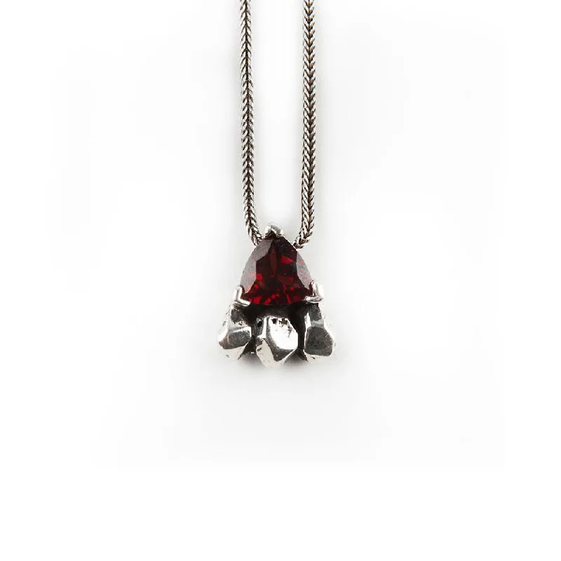 FEATHER SPEAR NECKLACE | GARNET