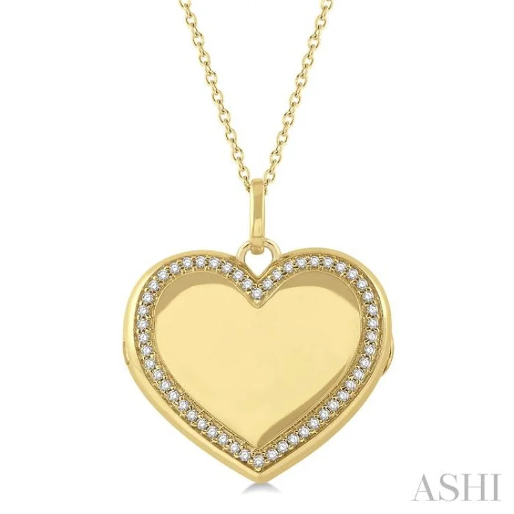 1/4 Ctw Heart Round Cut Diamond Locket Pendant With Chain in 10K Yellow Gold