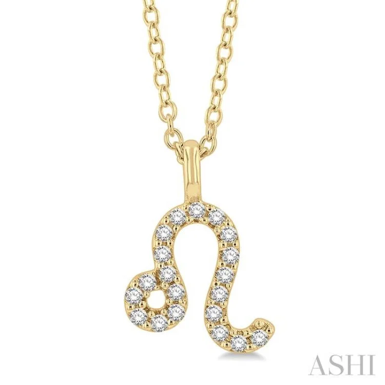 1/10 Ctw Leo Round Cut Diamond Zodiac Pendant With Chain in 14K Yellow Gold