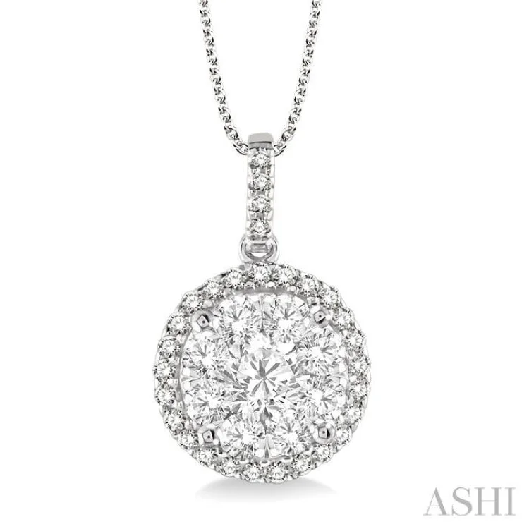 1 1/2 Ctw Lovebright Round Cut Diamond Pendant in 14K White Gold with Chain