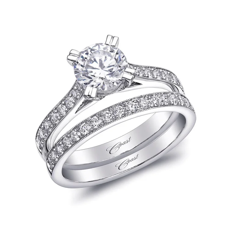 14 KT Engagement ring in White Gold