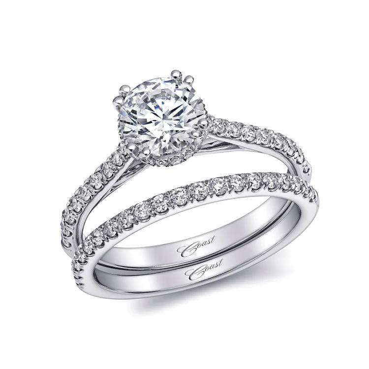 14 KT Engagement ring in White Gold