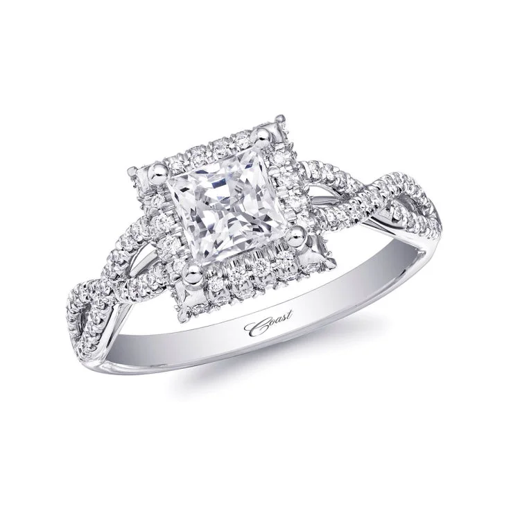 14 KT Engagement ring in White Gold