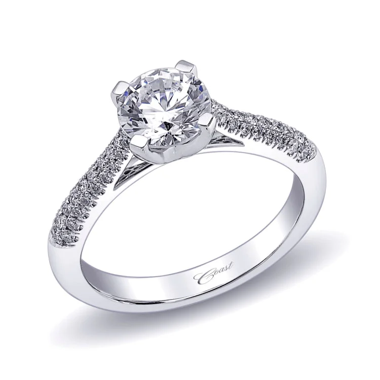 14 KT Engagement ring in White Gold