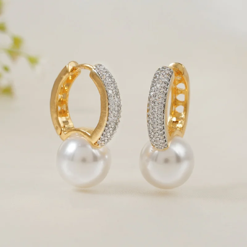 Beautiful pearl drop cz hoop earing