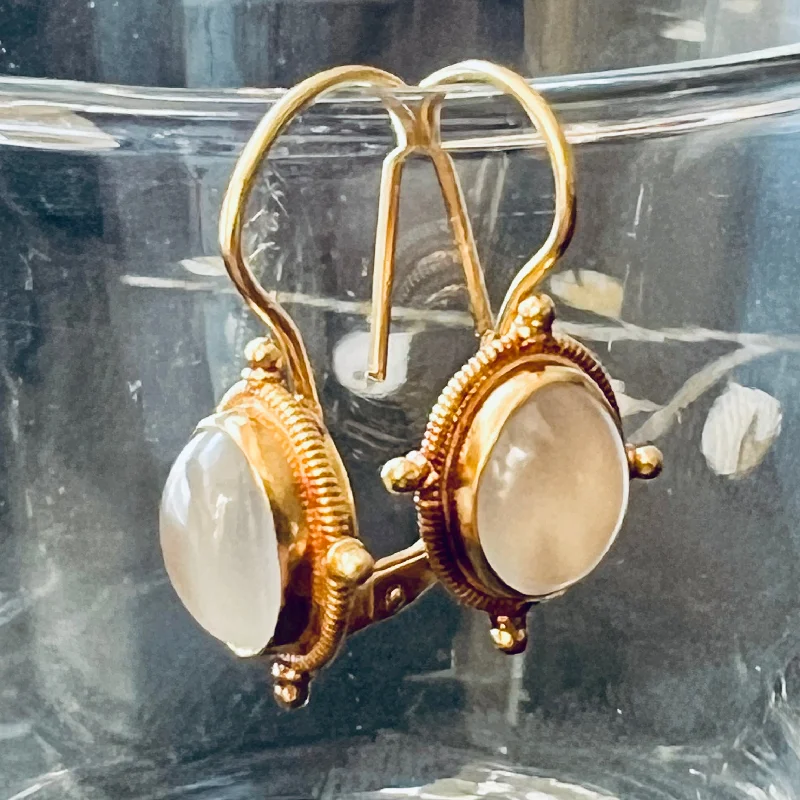 Spell Of The Moon Earrings