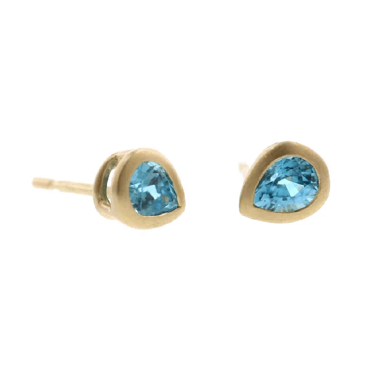 18K Yellow Gold Blue Zircon Studs