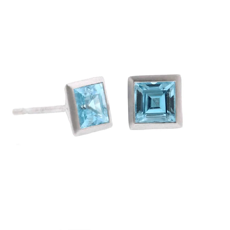 18K White Gold Blue Zircon Studs