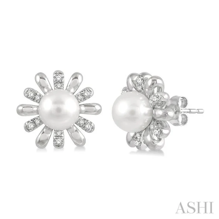 1/6 ctw Floral 6MM Round Pearl & Round Cut Diamond Stud Earring in 10K White Gold