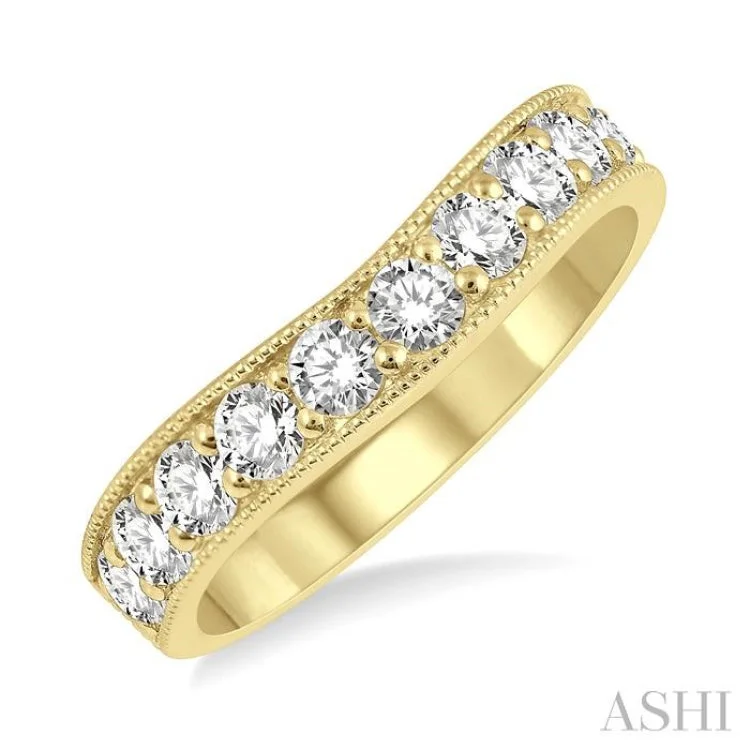 1 Ctw Arched Round Cut Diamond Wedding Band in 14K Yellow Gold