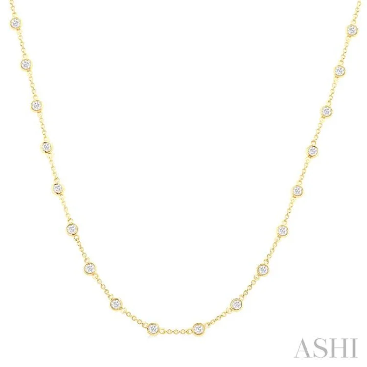 2 ctw Bezel Set Round Cut Diamond Station Necklace in 14K Yellow Gold